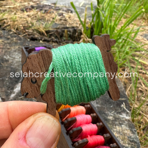 Wooden Sheep Bobbin Set